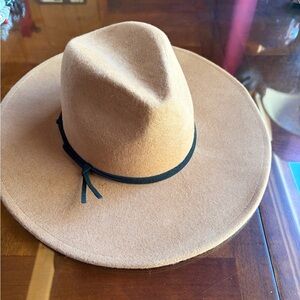 Universal Thread Camel Wide-Brim Felt Fedora with Black Band